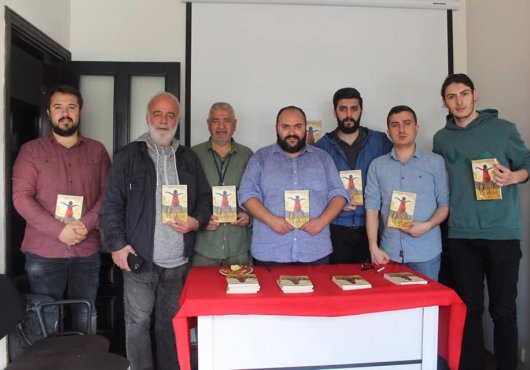 Beşiktaş Kitabını imzaladı